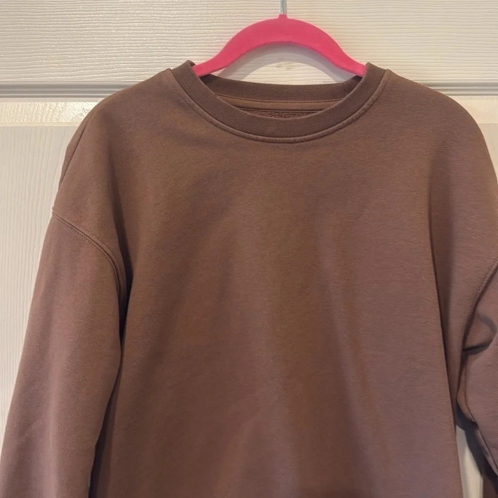 Gap Teen brown crewneck, size 18-20